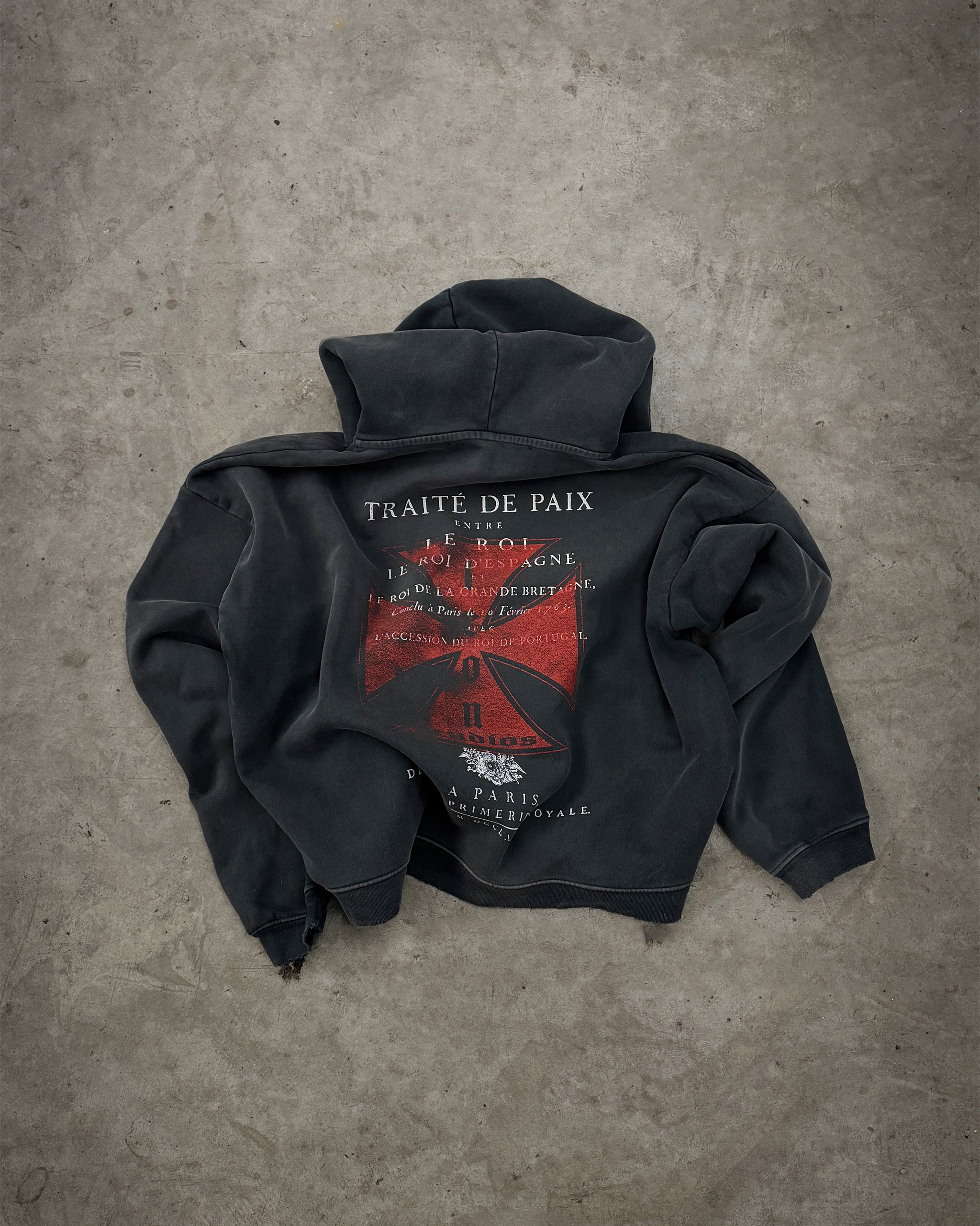CROSS HOODIE