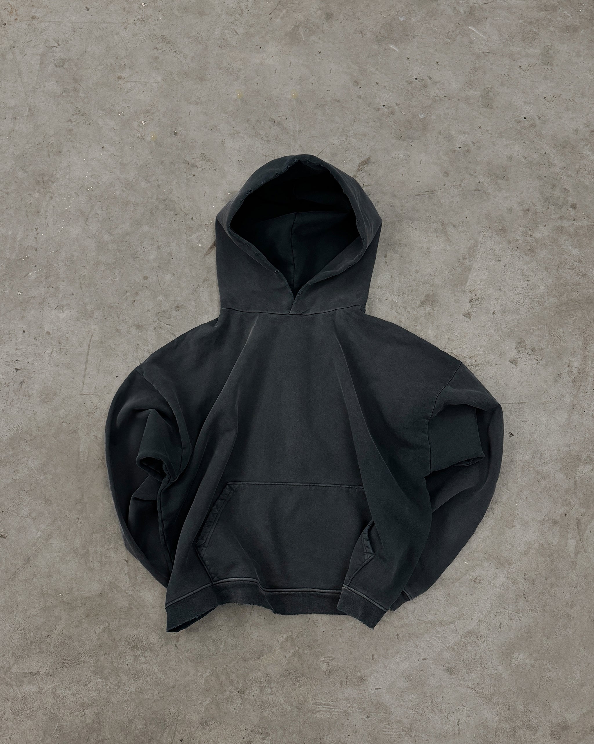SIGNATURE HOODIE