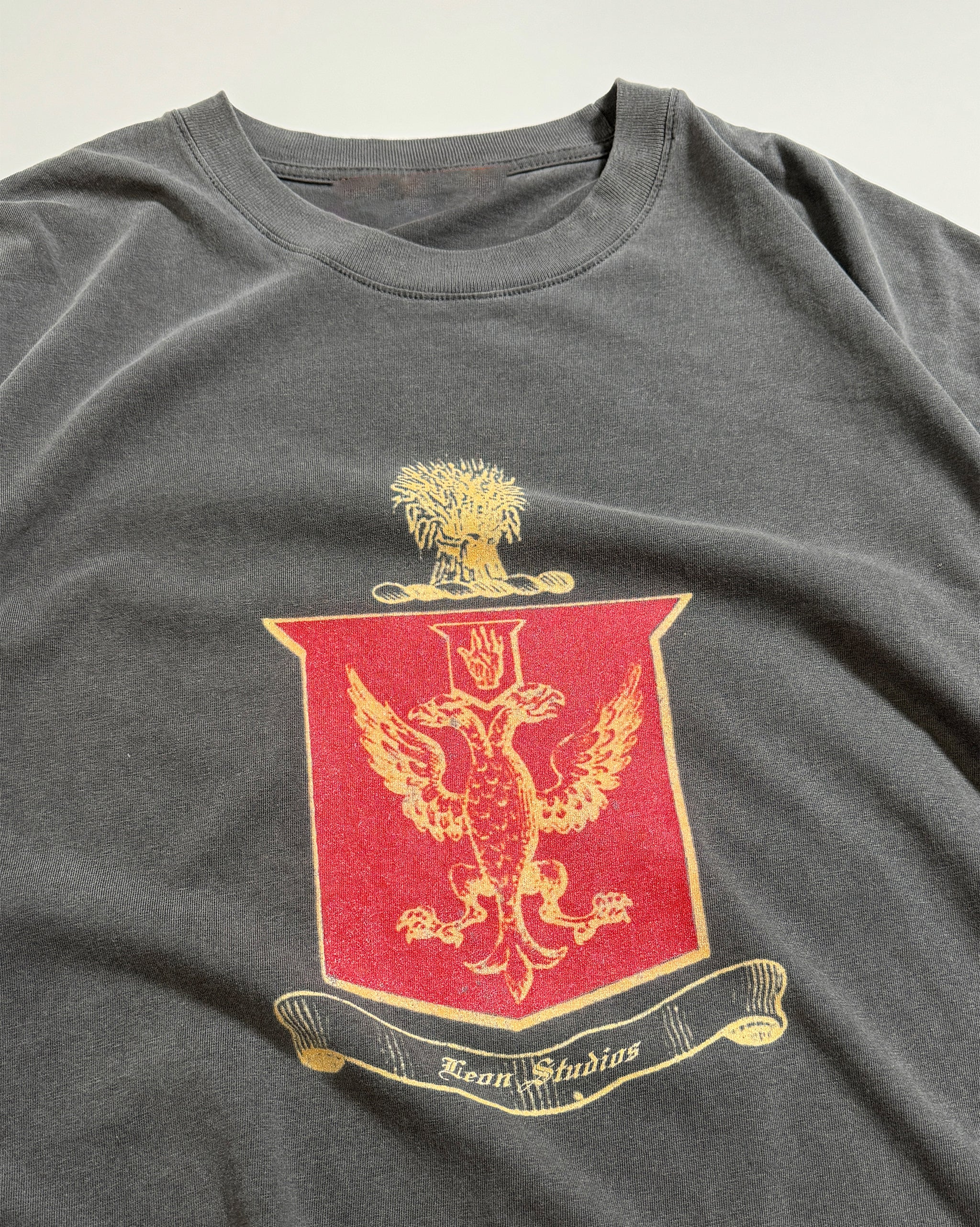 CREST T-SHIRT