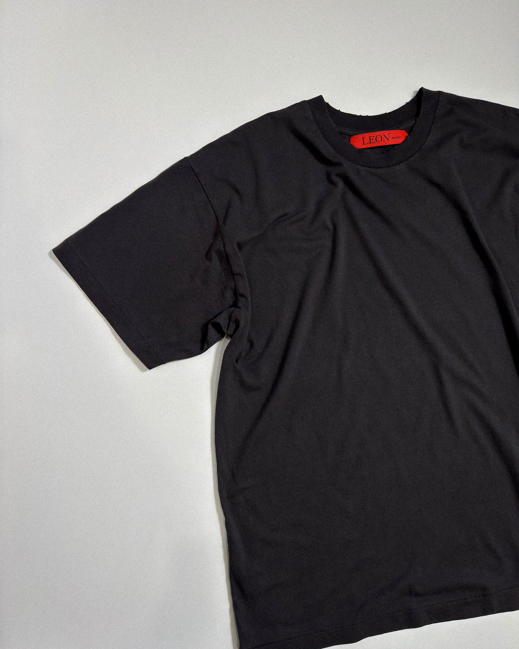 VINTAGE BLACK SIGNATURE T SHIRT